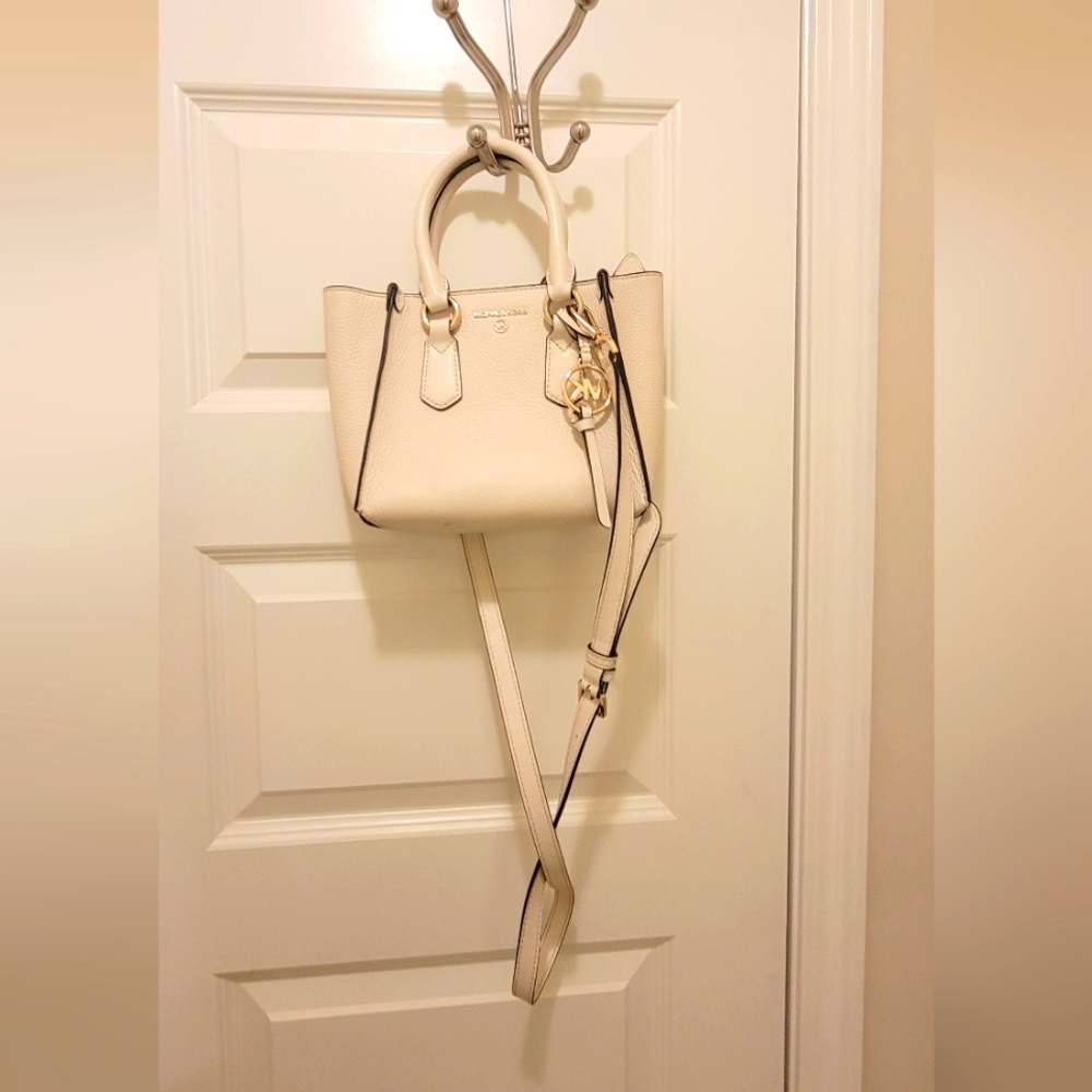 Michael Kors Crossbody Bag/Purse, Color Cream w/ gold color hardware